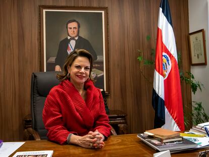 Ana Helena Chacón Echeverría, embajadora de Costa Rica en España, en la sede de la legación en Madrid.