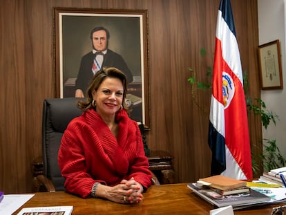 Ana Helena Chacón Echeverría, embajadora de Costa Rica en España, en la sede de la legación en Madrid.