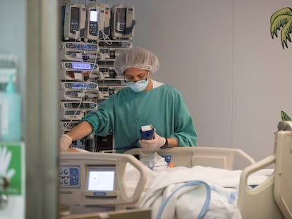 UCI pediátrica del Hospital de la Vall d'Hebron de Barcelona, en una imagen de archivo.