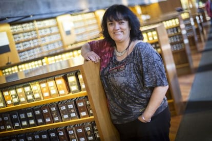 “Ja hem fet els deures i ara necessitem començar a créixer”, reclama Eugènia Serra, a la sala de lectura de la Biblioteca de Catalunya