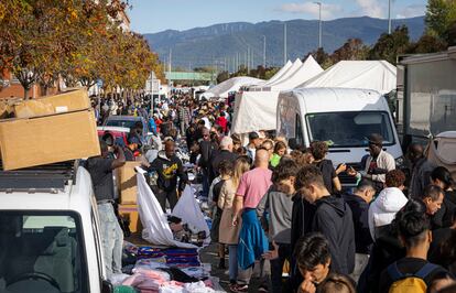 Cierra de forma inminente este famosísimo mercadillo de Canovelles. La decisión se ha tomado ante la imposibilidad de combatir la venta ilegal.