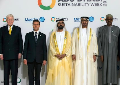 En Emiratos Árabes el presidente Peña Nieto participó en la inauguración de la Cumbre Mundial de la Energía del Futuro 2016.