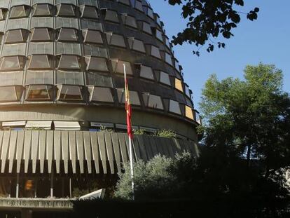 Fachada el Tribunal Constitucional en Madrid.