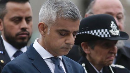 Sadiq Khan, durante uma cerimônia em homenagem às vítimas do atentado no Potters Fields Park.