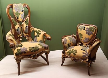 Dos de las piezas del mobiliario atribuido a Clapés para la casa Ibarz.