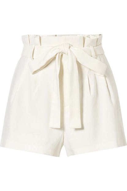 En color blanco con lazada, de Alice and Olivia (250 euros).