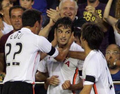 Morientes, tras marcar el primer gol.