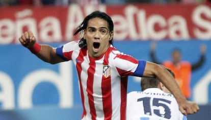 Falcao celebra un gol contra el M&aacute;laga.