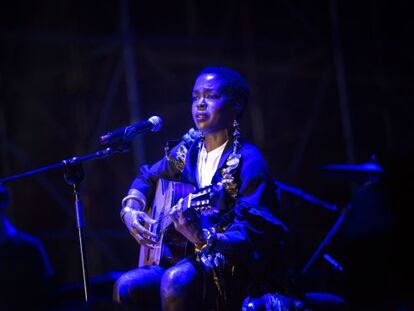 Lauryn Hill, durant la seva actuació al Cruïlla.