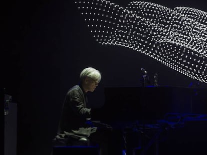 Sakamoto, durante el concierto de clausura del Sónar en el Teatre Grec.