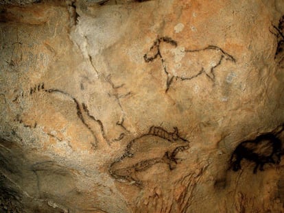 Pinturas paleolíticas en la cueva de Santimamiñe (Bizkaia).
