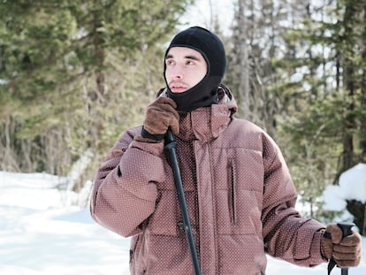 Los pasamontañas son perfectos para protegerse del frío en deportes de nieve y en invierno. GETTY IMAGES.