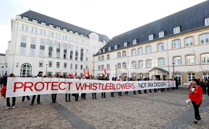 Protesta en Luxemburgo en defensa de los informantes por el caso de LuxLeaks, en una imagen de archivo.