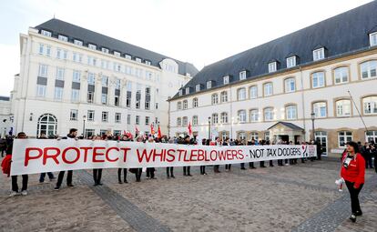 Protesta en Luxemburgo en defensa de los informantes por el caso de LuxLeaks, en una imagen de archivo.