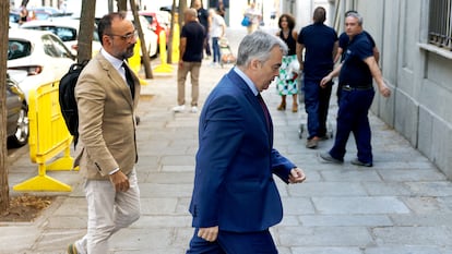 Cerdán niega haber cobrado comisiones y se presenta como víctima por negociar la investidura de Sánchez con PNV y Bildu 