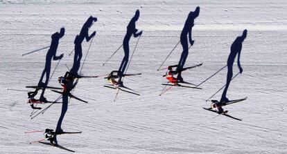 maratón de esquí en en la montaña suiza de ST. Motirz