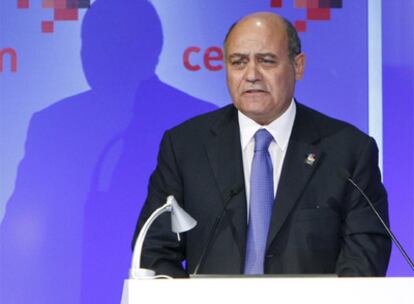 Gerardo Díaz Ferrán, durante su intervención en una asamblea de la CEIM en Madrid.