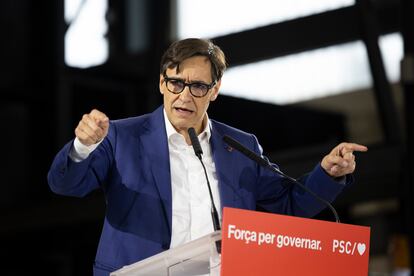 El candidato del PSC a la Generalitat, Salvador Illa, durante el acto electoral de inicio de campaña en Sabadell.