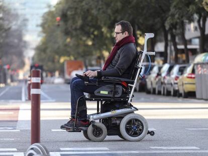 Trabajador contratado para dise&ntilde;ar el mapa de la accesibilidad.  