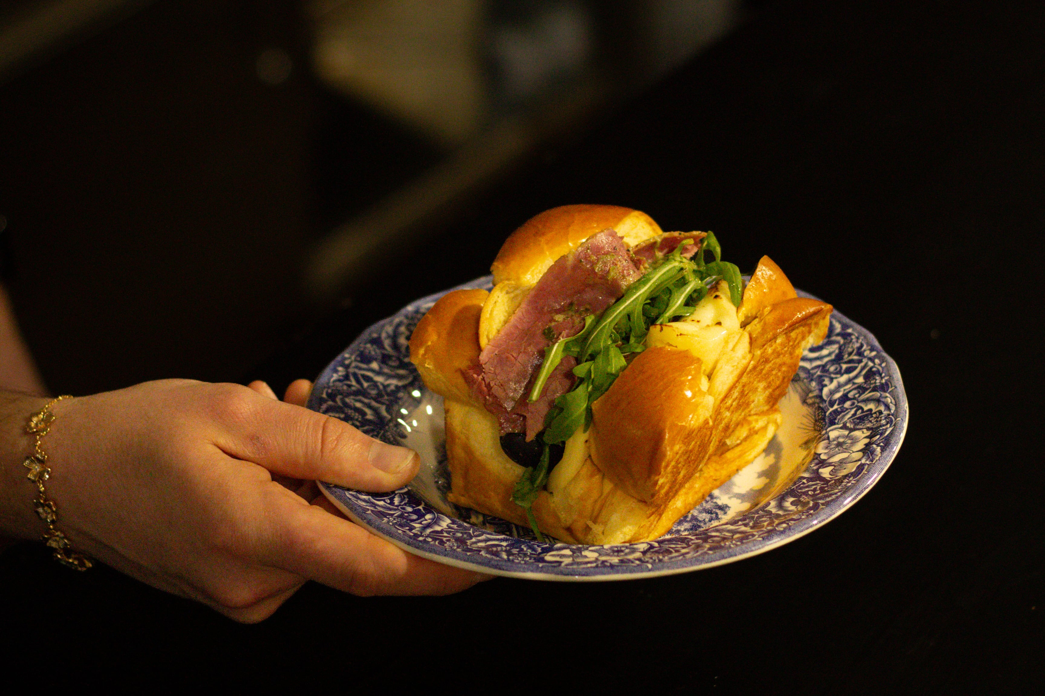 Fame, bocadillos gallegos frente a la invasión de las ‘smash burgers’