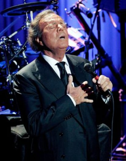 Julio Iglesias croons during his concert in Valencia.