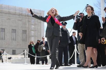 Edith Windsor, tras declarar en el Tribunal Supremo en 2013 contra la ley discriminatoria para la comunidad LGTBIQ