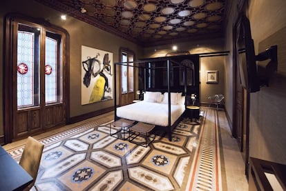 Unna de sus 'suites' del hotel Palacio Salvetti, en Alicante.