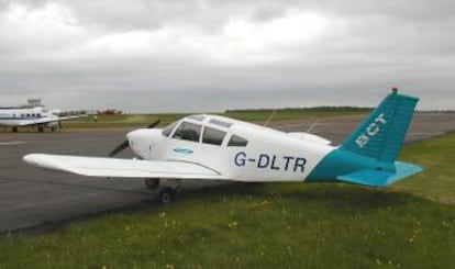 Una avioneta Piper PA-28.