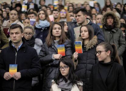 Estudiantes de Derecho rumanos se manifiestan contra la reforma d ela justicia, este mi&eacute;rcoles en Bucarest. 