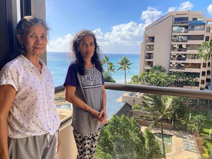 Evangeline Balintona, left, and Elsie Rosales