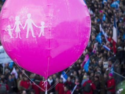 Un globo en la manifestaci&oacute;n en pro de la familia tradicional del domingo en Par&iacute;s.