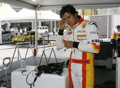 Nelson Piquet se prepara para una exhibición de Renault en Dubai, el pasado 11 de abril.