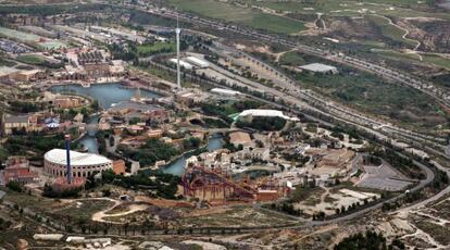 Vista a&eacute;rea del parque de ocio Terra M&iacute;tica.