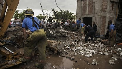 Derrumbe de una construcci&oacute;n en Sinaloa, al norte de M&eacute;xico.