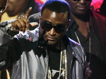 Shawty Lo acepta un premio, en 2008.