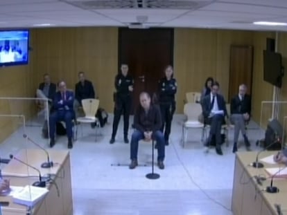 El general de la Guardia Civil Francisco Espinosa, durante su declaración ante la juez del 'caso Mediador'.