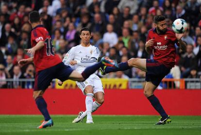 Cristiano marca el primer gol del encuentro.