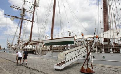 El Juan Salvador de Elcano atracado el pasado d&iacute;a 18 en Salvador de Bah&iacute;a (Brasil).
 