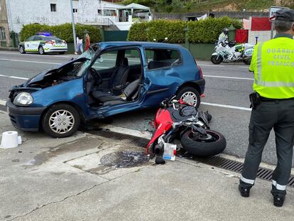Accidente entre un turismo y una moto el pasado 26 de junio en Vigo.