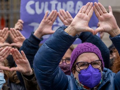 Concentración feminista en la plaza Sant Jaume de Barcelona, el pasado 6 de marzo del 2022.