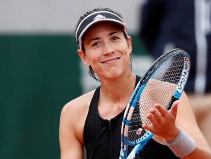 Muguruza celebra su victoria contra Kuznetsova en París.