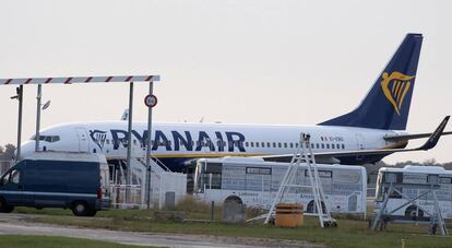 El avión de la compañía incautado, hoy en el aeropuerto de Burdeos.