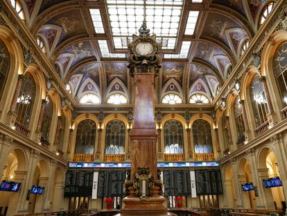 Interior de la Bolsa de Madrid.