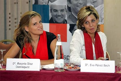 Rosario Díaz y Eva María Pérez, durante el encuentro de mujeres trasplantadas.