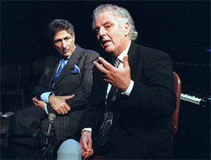 Edward Said (izquierda) y Daniel Barenboim, juntos en 1999.