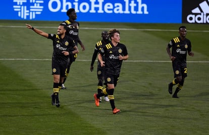 Jugadores de Columbus festejan un gol durante el primer tiempo contra New York City FC, el 18 de agosto en el estadio MAPFRE en Columbus (Ohio).