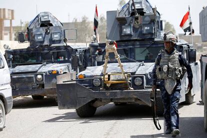 Fuerzas iraqu&iacute;es en el interior de Faluya.