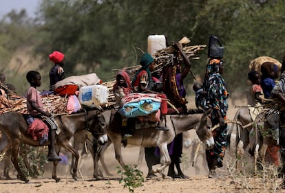 Refugiados sudaneses en la frontera con Chad, en la zona de Goungour, el 8 de mayo de 2023.