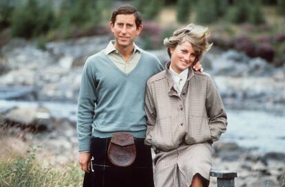 La primera foto de la pareja tomada en 1981, en Escocia.