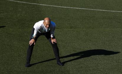 Zidane, durant l'entrenament a Valdebebas.